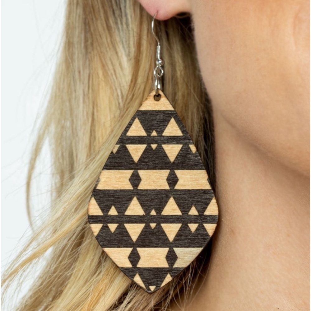 Paparazzi Earrings Zimbabwe Zoo - Brown